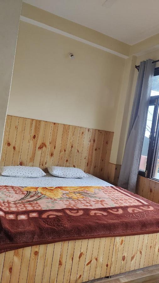 Trinity Homestay Kasol Exterior foto